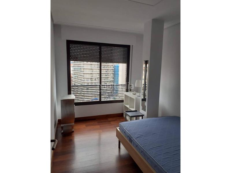 Foto e58668f4-8f3a-4e46-9872-6a6f4647a5c5. Pis amb calefacció a Gran Via Logroño