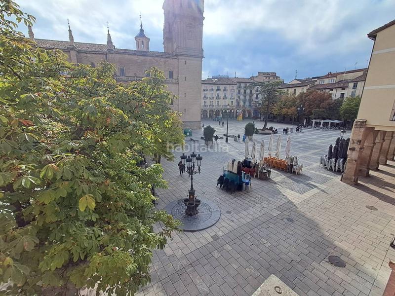 Foto 9426d550-287c-4057-b728-6b9fbc112aef. Alquiler estudio  en plaza del mercado en Casco Antiguo Logroño
