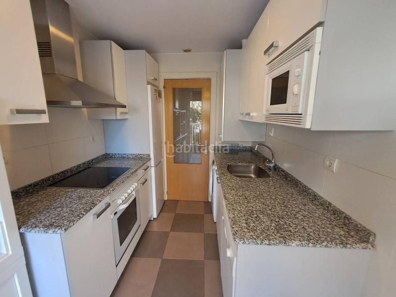 Foto 784892aa-5242-48f9-865e-3c4a61bfd15c. Pis amb calefacció aparcament piscina a Cascajos - Piqueras Logroño