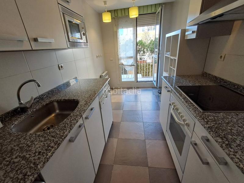 Foto 94b54c02-318d-4c7a-b650-c475740bc365. Pis amb calefacció aparcament piscina a Cascajos - Piqueras Logroño