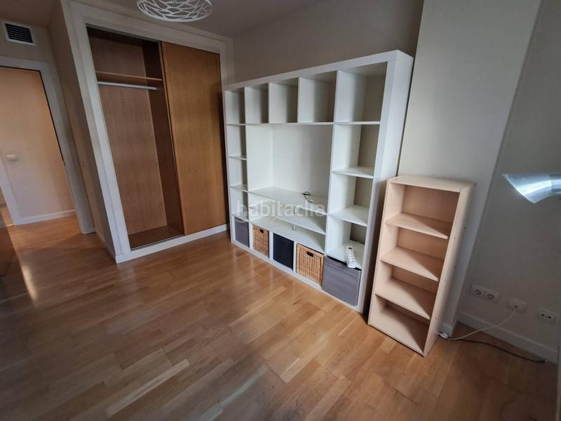 Foto afe2336e-678a-4487-9c94-bdb268f45558. Pis amb calefacció aparcament piscina a Cascajos - Piqueras Logroño