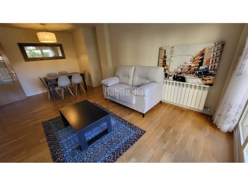 Foto b0759f00-c723-49d7-a1a1-89002f06bf1c. Pis amb calefacció aparcament piscina a Cascajos - Piqueras Logroño