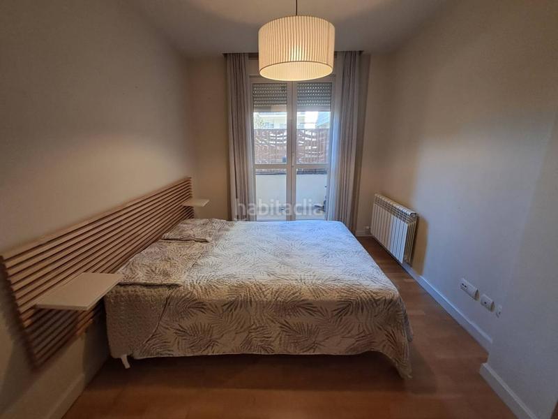 Foto ff92d854-aaa2-46e0-af99-87b41ff044c6. Pis amb calefacció aparcament piscina a Cascajos - Piqueras Logroño