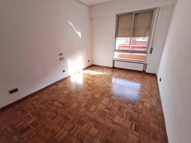 Foto 82cde2a2-1483-4481-9a80-d326fe4ed3e6. Etagenwohnung mit heizung in Gran Via Logroño