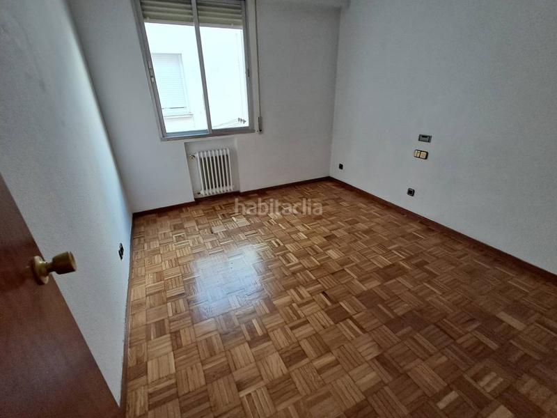 Foto bee9d920-c958-4bbf-b813-f8869f221615. Etagenwohnung mit heizung in Gran Via Logroño