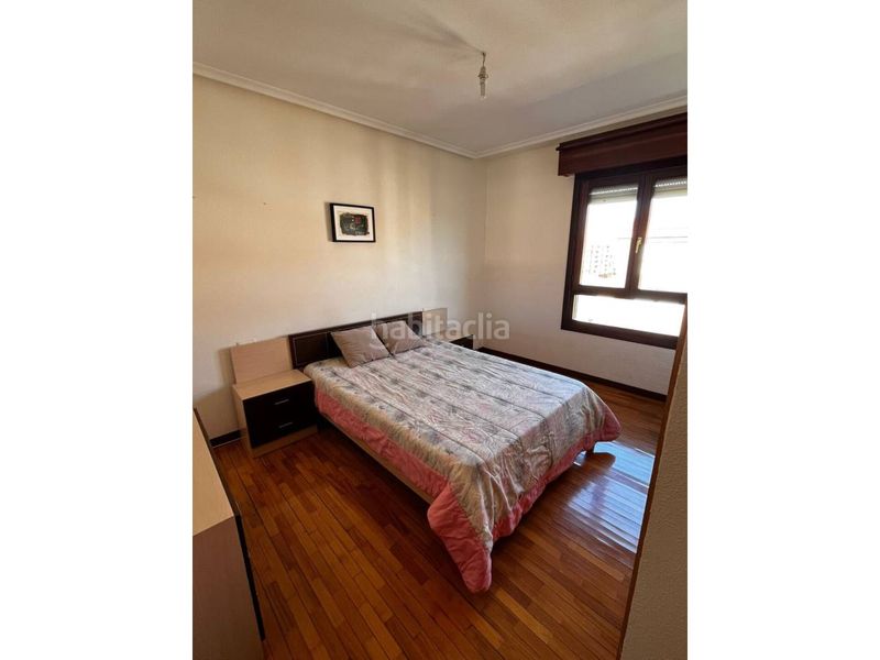 Foto 3b755e49-94fe-4b13-86ed-5e261599f2c9. Flat with heating parking pool in Cascajos - Piqueras Logroño