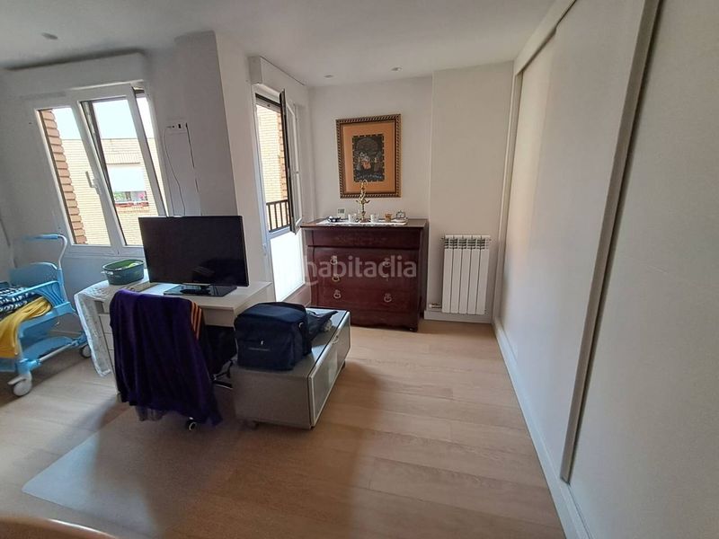 Foto 5380bd42-0ea2-4b24-94f2-1522c30a002c. Pis amb calefacció piscina a Jesuitas Logroño