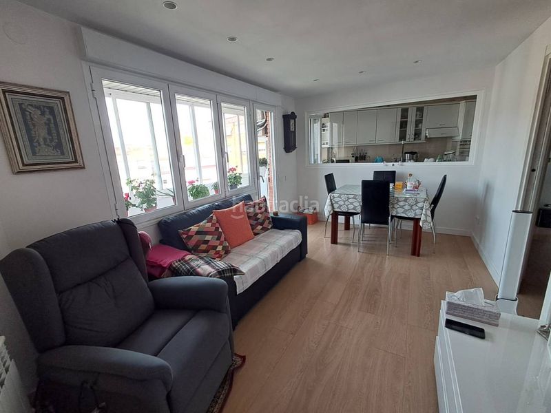 Foto d31f8904-d6da-4d18-98be-11bad0877091. Pis amb calefacció piscina a Jesuitas Logroño