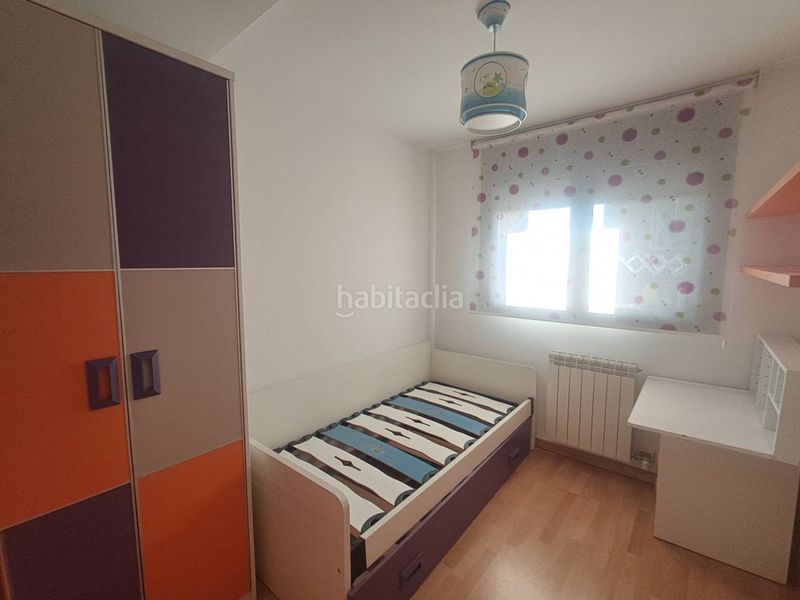 Foto 6e7d554c-babf-43ae-940f-219022285ee4. Piso  en venta en Lardero