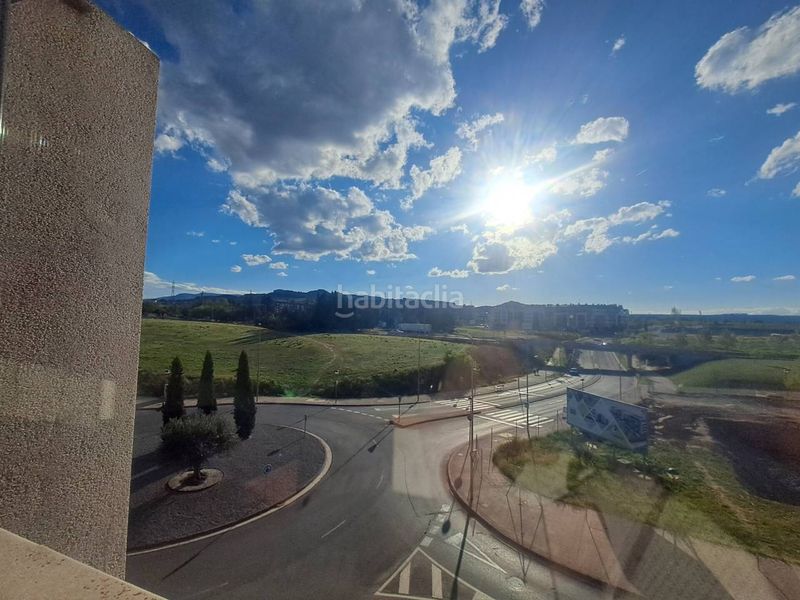 Foto cc1f614c-2358-4b4e-84d8-a2be94f27b8a. Piso  en venta en Lardero