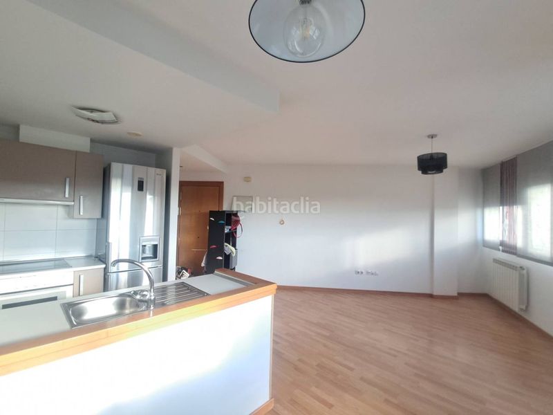 Foto ebf53cd4-5e28-48b0-abae-c19809550766. Piso  en venta en Lardero