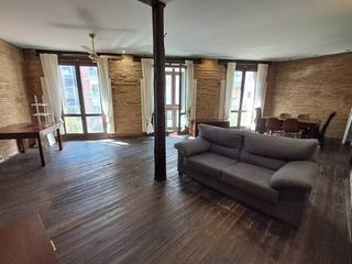 Pis a Casco Antiguo. Piso en venta en bretón de los herreros