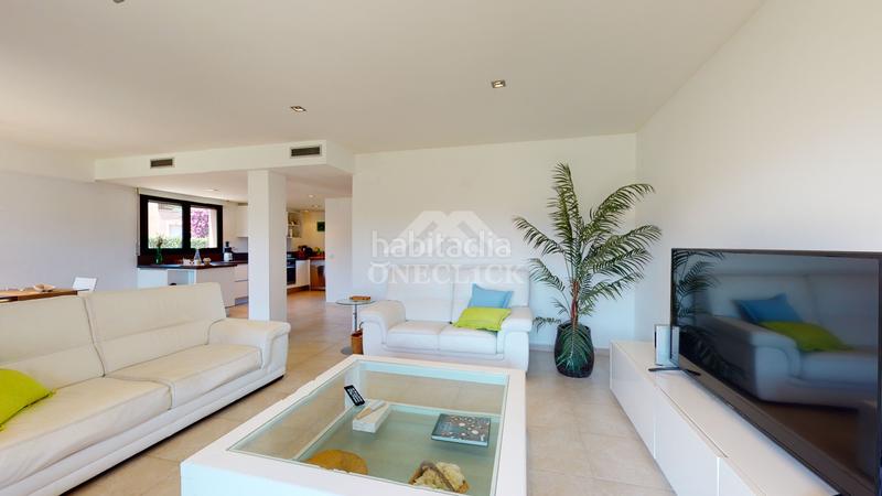 Foto 07767a02-b75c-4aec-a15d-390c8e2da0dd. Casa aparellada a urbanització golf b 122 a Bonmont Terres Noves Mont-roig del Camp