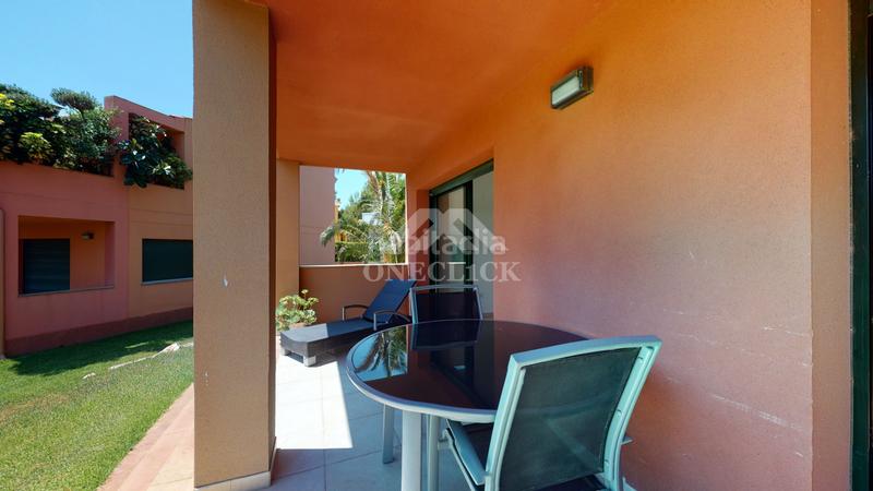 Foto 11e5f6fa-2bd1-4288-9eea-4e85de1d7ac5. Casa aparellada a urbanització golf b 122 a Bonmont Terres Noves Mont-roig del Camp