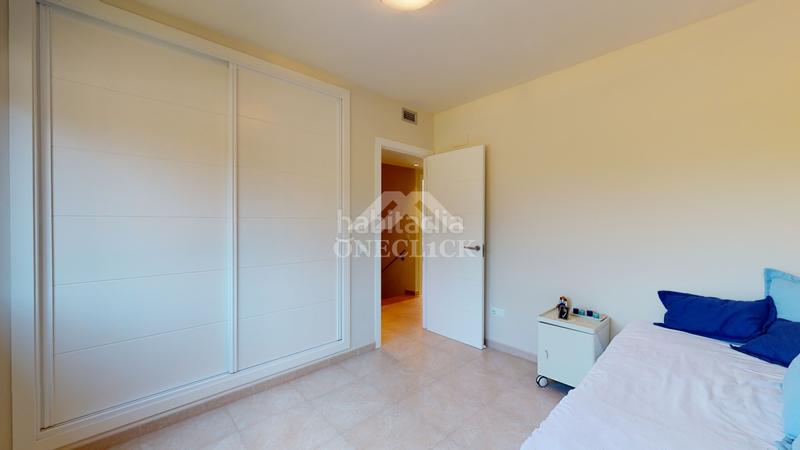 Foto 4706cea0-978a-42aa-8b44-2404c44f7551. Casa aparellada a urbanització golf b 122 a Bonmont Terres Noves Mont-roig del Camp