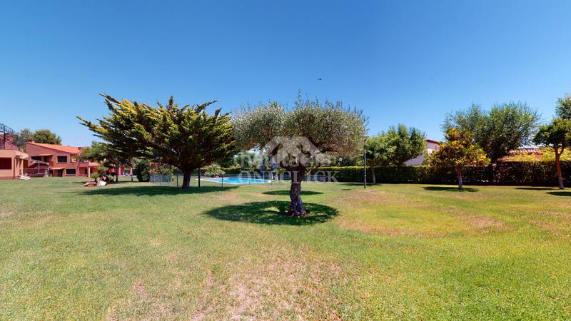 Foto 72276a11-f360-4393-a587-c502afdf1cfa. Casa aparellada a urbanització golf b 122 a Bonmont Terres Noves Mont-roig del Camp