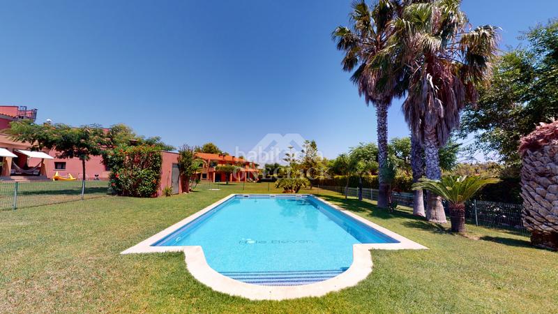 Foto 830d6a19-7e3f-4e17-932a-de8ed5c96b6c. Casa aparellada a urbanització golf b 122 a Bonmont Terres Noves Mont-roig del Camp