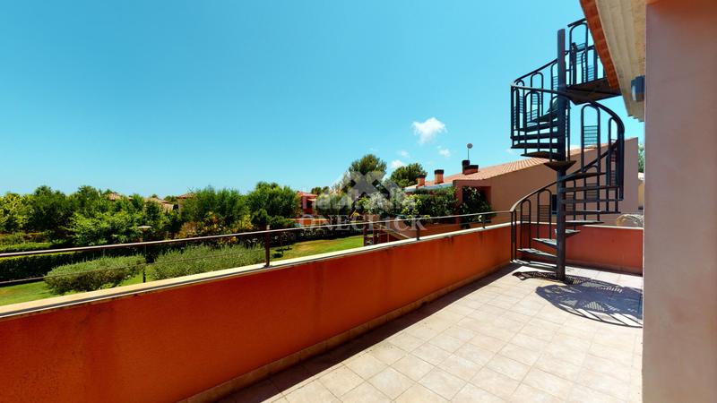 Foto d1d88593-fd3b-4aa1-ac17-47412446ebca. Casa aparellada a urbanització golf b 122 a Bonmont Terres Noves Mont-roig del Camp