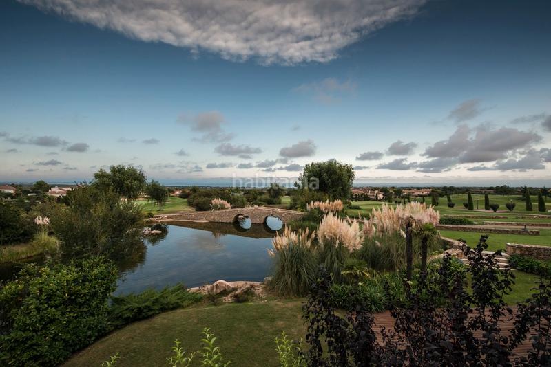 Foto d4ad41e9-1d1d-4e98-acdb-0a34b9fe1902. Casa aparellada a urbanització golf b 122 a Bonmont Terres Noves Mont-roig del Camp