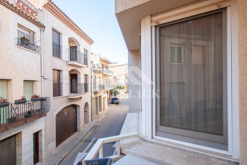 Foto 5c0a0b77-3386-4c12-8732-c2f69a8532e6. Casa amb xemeneia calefacció aparcament a Vinyols i els Arcs