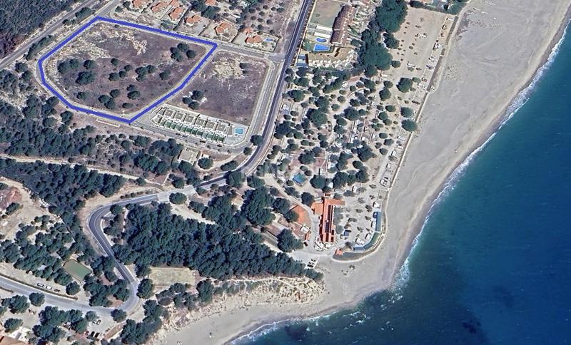 Foto 3a113257-06f4-4303-b811-bf0bab9f1b98. Terreny residencial a via augusta 120 a Vandellòs i l´Hospitalet de l´Infant