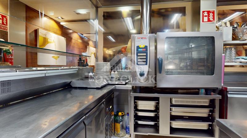 Foto 4d945e1a-9b77-48a6-be56-11feaa70de11. Traspaso local comercial en rambla nova 110 restaurante l'entrepà en rambla nova, a pleno rendimiento en Tarragona