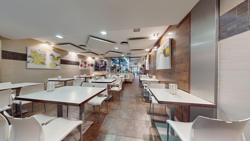 Foto 577b734e-3f3b-492b-a857-7924ed2a04ec. Traspaso local comercial en rambla nova 110 restaurante l'entrepà en rambla nova, a pleno rendimiento en Tarragona