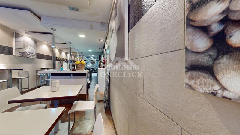 Foto 868d6399-537a-49e4-a89f-1a1e9d2dc868. Traspaso local comercial en rambla nova 110 restaurante l'entrepà en rambla nova, a pleno rendimiento en Tarragona