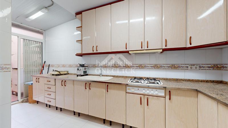 Foto 68ebeea7-07ac-49ca-8217-6e6c6983d243. Edificio in carrer de llovera 26 in Centre Reus