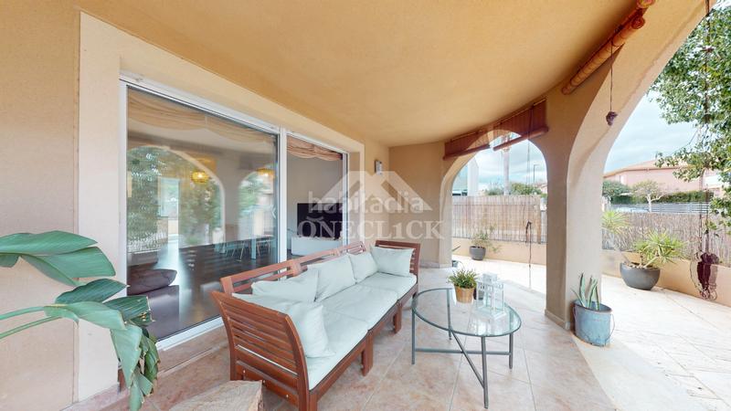 Foto 59e22a9a-9c1c-4d53-9771-96a27a509a84. Casa pareada en carrer la roca 7 chalet pareado en vilafortuny en Cambrils