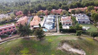 Xalet  Carrer de les mèlies. 3 chalets independientes de nueva construcción en el centro de b