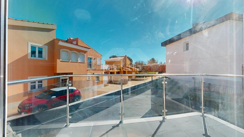 Foto 8ba1c015-e417-4494-8a9b-a2fefe8b734f. Xalet amb calefacció aparcament piscina a Bonmont Terres Noves Mont-roig del Camp