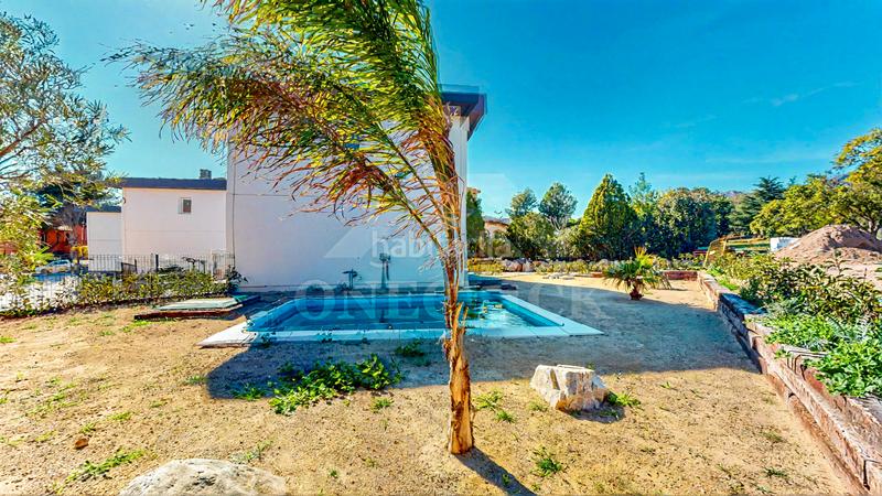 Foto 9ee1a24a-f6f0-4a3f-a65a-b1cd91f9820d. Xalet amb calefacció aparcament piscina a Bonmont Terres Noves Mont-roig del Camp