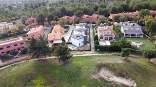 Xalet  Carrer de les m�lies. 3 chalets independientes de nueva construcci�n en el centro de b
