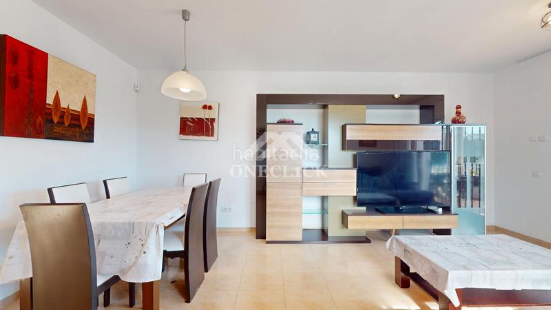 Foto 1ac7f55c-bfcb-47fd-9215-a094c32cf11c. Casa aparellada a carrer c 13 a Platja de Mont-roig Mont-roig del Camp