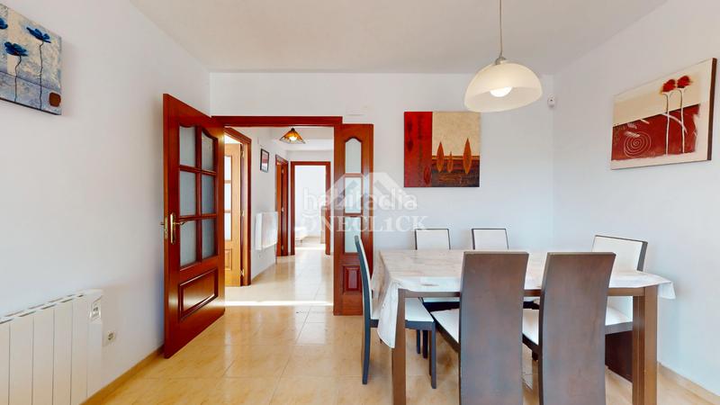 Foto 3b2281aa-cb2c-4106-a6fc-72cfdd81f8c2. Casa aparellada a carrer c 13 a Platja de Mont-roig Mont-roig del Camp