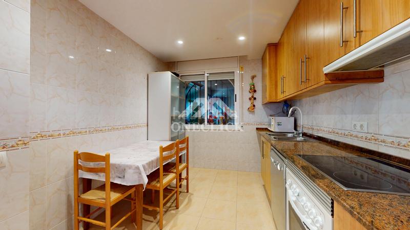 Foto d9cf8603-c2e6-4134-bed1-f2b34ac65071. Casa aparellada a carrer c 13 a Platja de Mont-roig Mont-roig del Camp