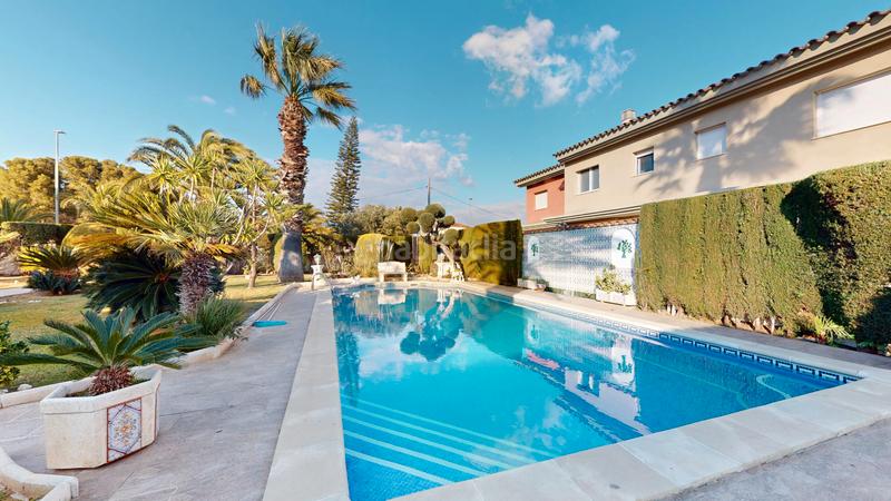 Foto a81c64a4-bbac-4423-9b8b-1db6477d2cf0. Chalet  independiente en el centro de miami playa en Miami Platja