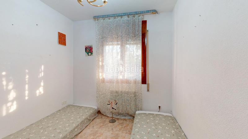 Foto afb668d5-8a5a-4d37-a8bf-eef34be18a9e. Chalet  independiente en el centro de miami playa en Miami Platja