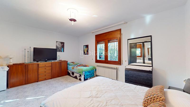 Foto b91fc41b-bc8c-413a-85fb-2d98f02a0a15. Chalet  independiente en el centro de miami playa en Miami Platja