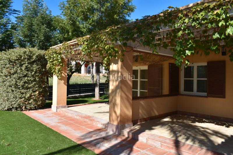 Foto 43d468c4-1c09-49fc-9ce7-011b88058083. Chalet dans carrer de les mèlies 27 dans Bonmont Terres Noves Mont-roig del Camp