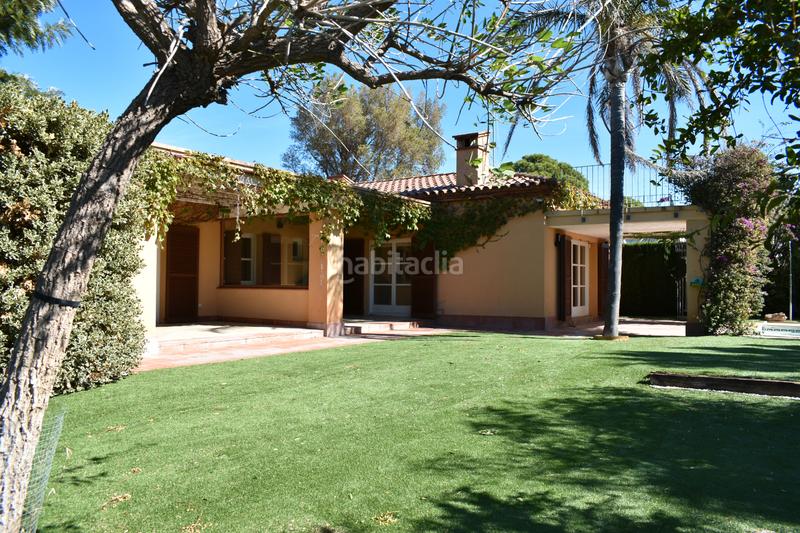 Foto bacf809f-ee9b-43e9-990d-1aed474aae2c. Chalet dans carrer de les mèlies 27 dans Bonmont Terres Noves Mont-roig del Camp