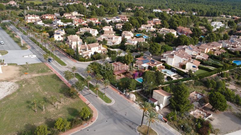 Foto c998a613-b631-4db7-b73d-fbc9a457338f. Chalet dans carrer de les mèlies 27 dans Bonmont Terres Noves Mont-roig del Camp