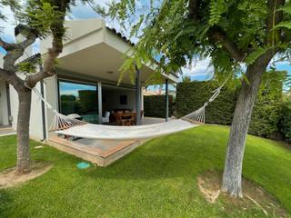 Casa aparellada a Carrer dels Masets