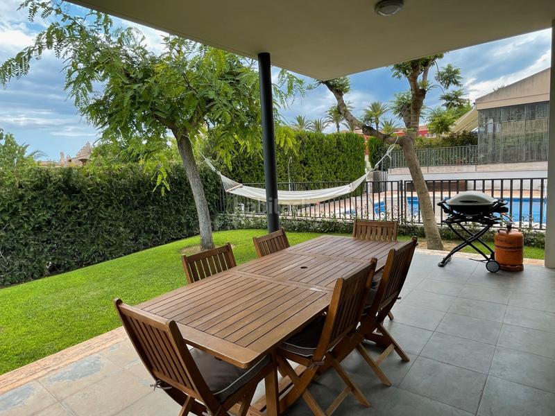 Foto 97765dea-090c-4598-bfda-304982bf4229. Maison jumelée avec chauffage parking piscine dans Bonmont Terres Noves Mont-roig del Camp