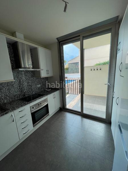 Foto f9b387d4-fb78-47f8-873f-df99fcde0c83. Maison jumelée avec chauffage parking piscine dans Bonmont Terres Noves Mont-roig del Camp