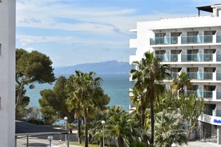 Apartament a Carrer dels replanells 7. Apartamento reformado en cap salou