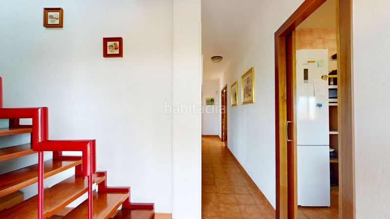 Foto 05b21f98-3f51-4353-b576-4a2676e061a5. Chalet in carrer de la palmera 2 in Urbanitzacions Tortosa