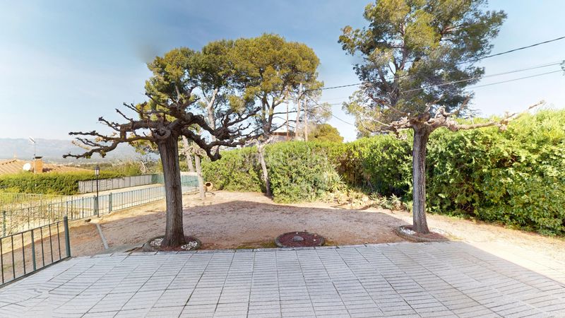 Foto a4f3b848-4511-46f3-b0ea-b98fb87bfbc5. Chalet in carrer de la palmera 2 in Urbanitzacions Tortosa