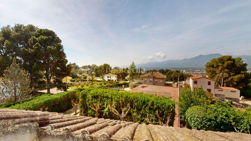 Foto b8545e8b-d65f-4a36-95a6-3a67337b497c. Chalet in carrer de la palmera 2 in Urbanitzacions Tortosa